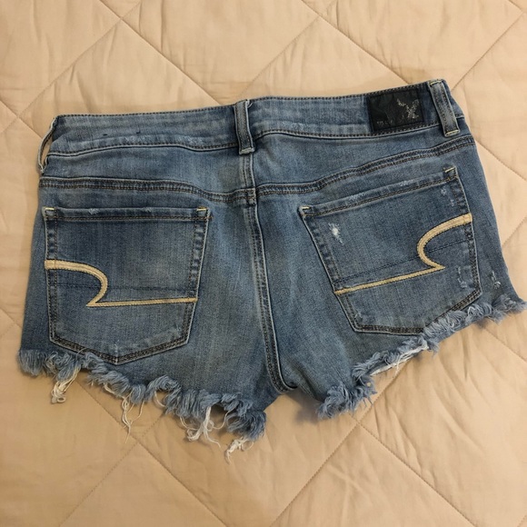 American Eagle Shortie Shorts. Size 6. - Picture 2 of 6